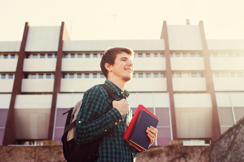 كيف تحجز سكن طلابي في أمريكا؟ - Study Abroad Guide